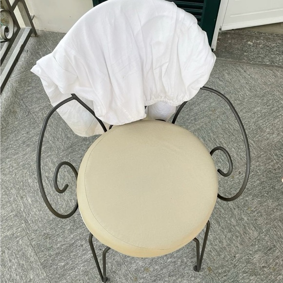 Mood - Picture 2 of 4